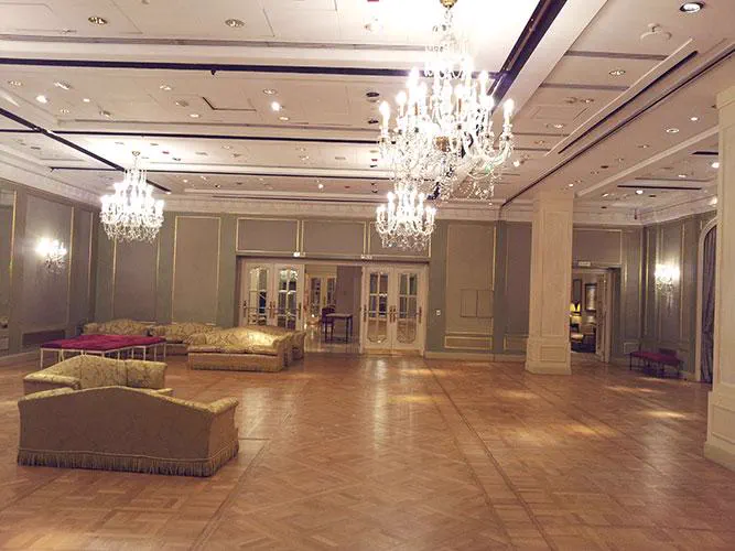 Salón del Alvear Palace Hotel con iluminación controlada por DMX