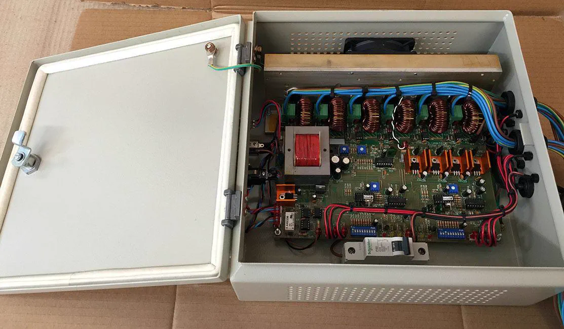 Tablero de Control incandescente (6x4amp.)DMX