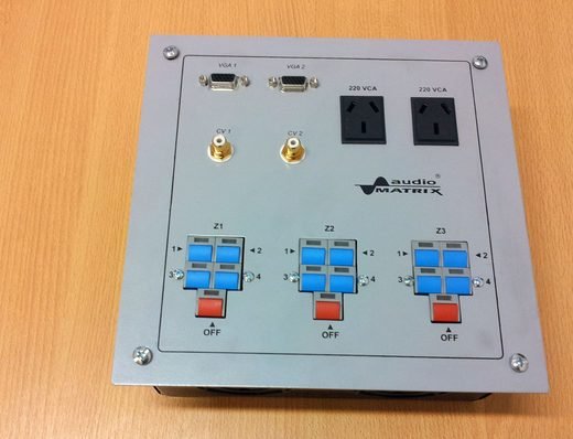 Amplificador + plate de conexionado multimedia integrado en un mismo gabinete - foto 7